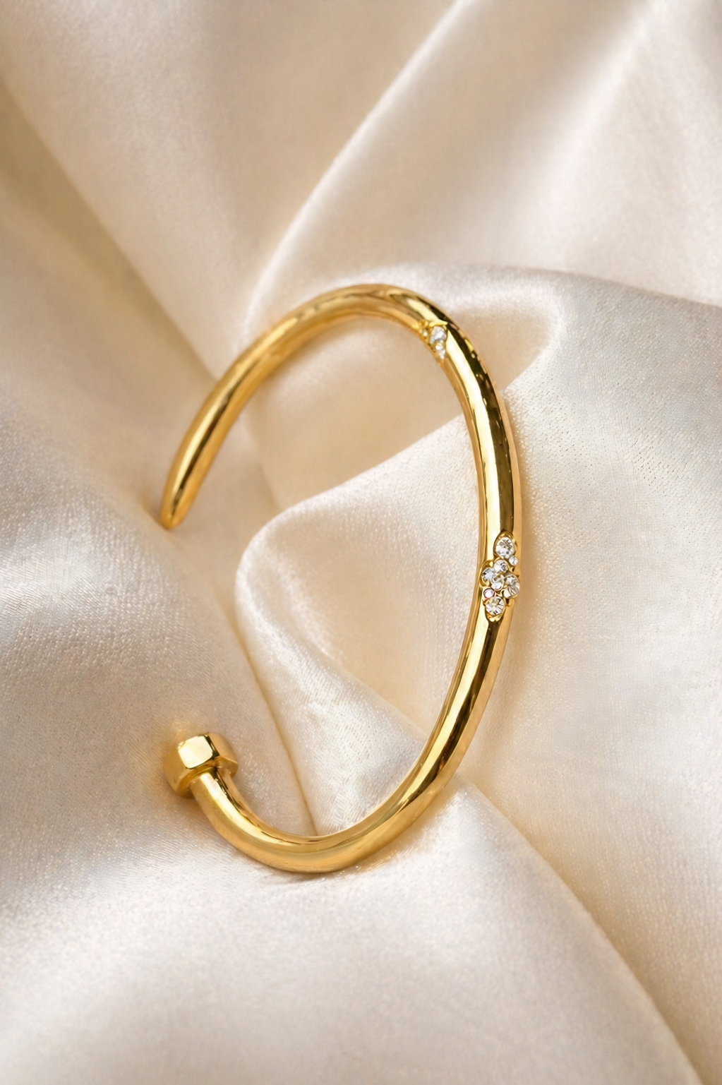 Solene Crystal Cuff