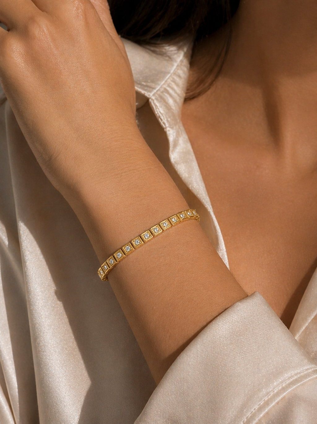 Lumière Clasp Bangle