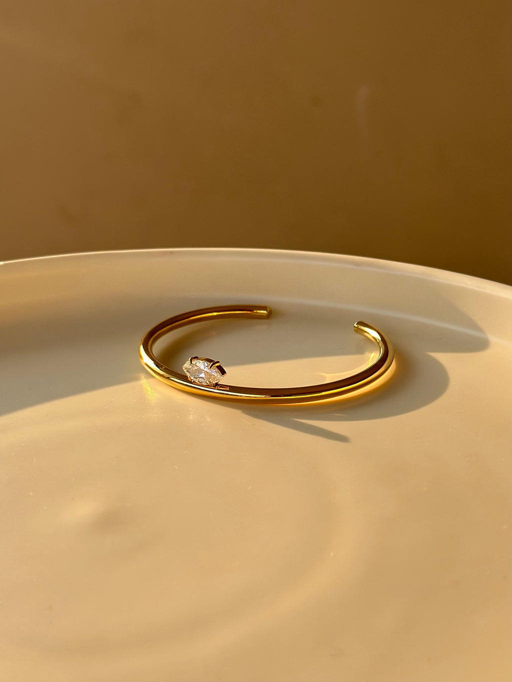 Elara Crystal Cuff