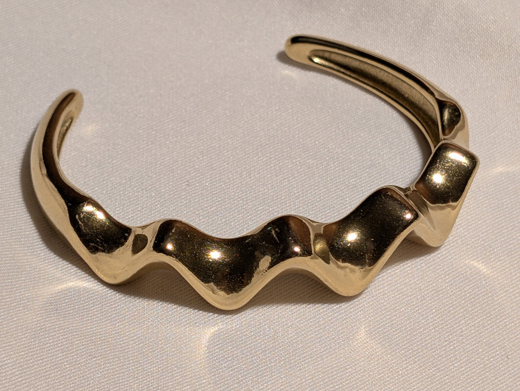Vanta Sculpt Cuff
